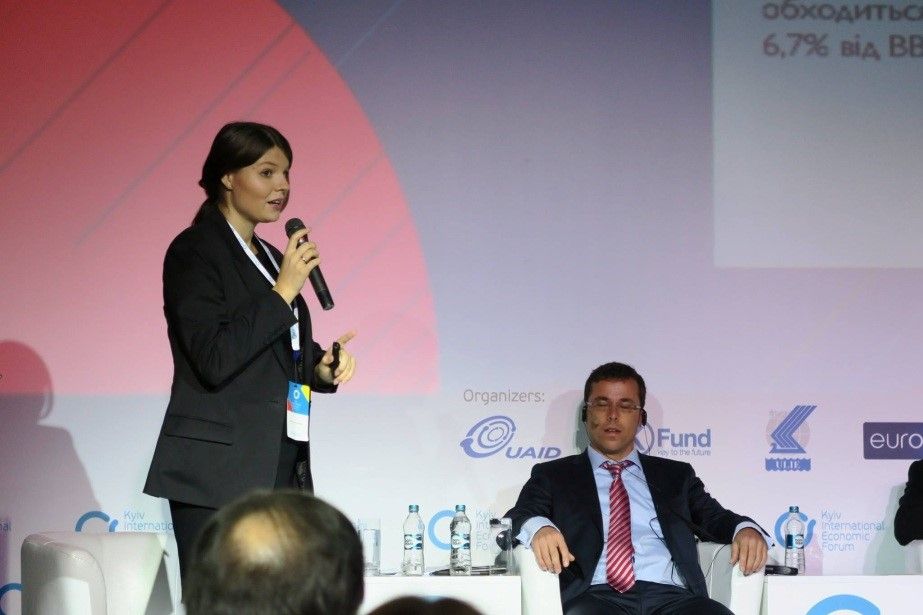 Чому важливо знати про світові приклади протидії корупції – Катерина Одарченко